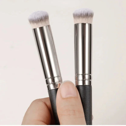 Foundation and Concealer Brush 
